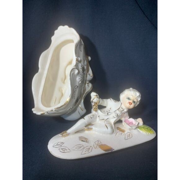 Vintage Porcelain Dish with Victorian Boy On Lid by Tilso - Picture 6 of 12